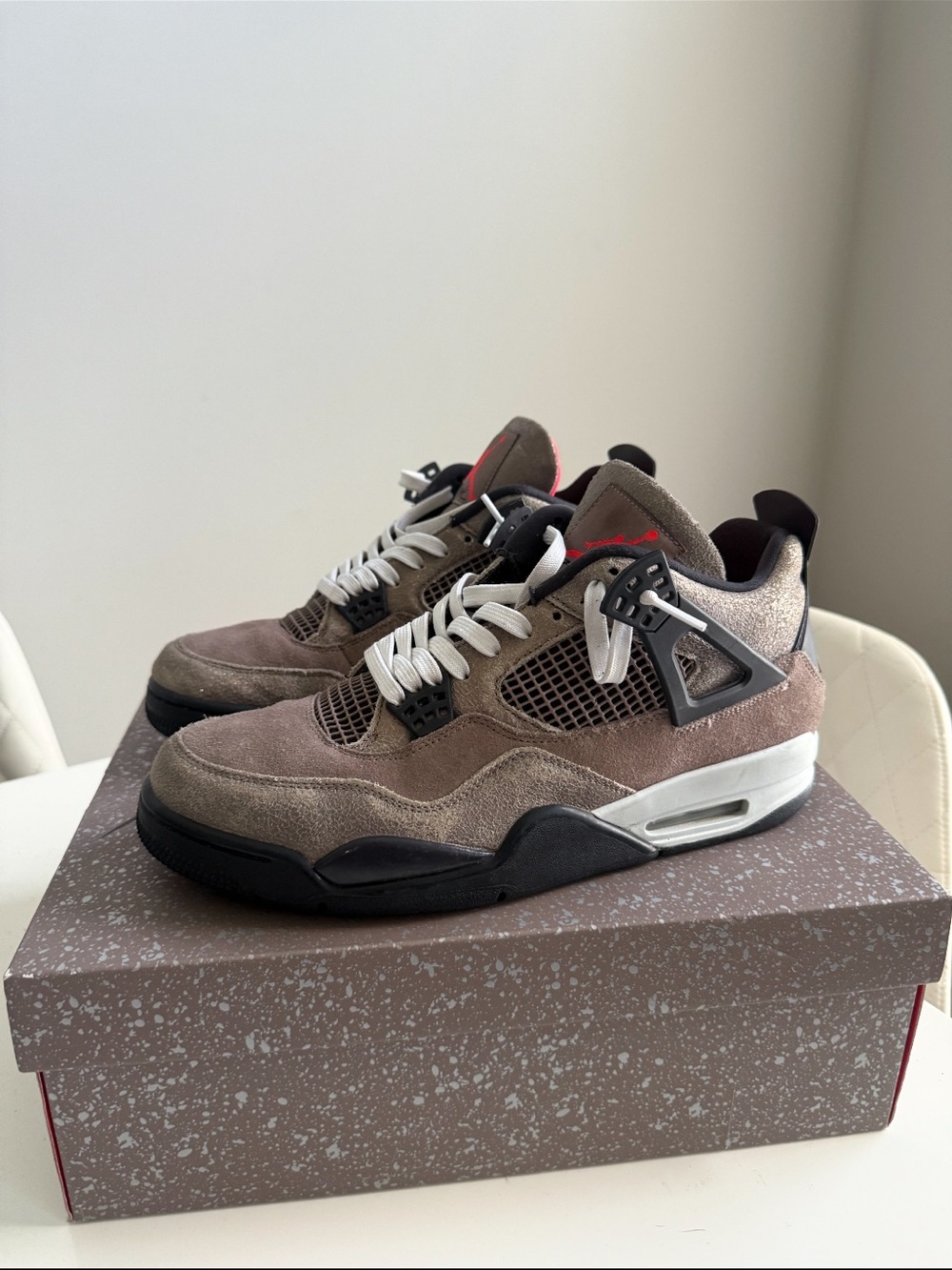 Jordan 4 Taupe Haze size 12, slightly used Men’s Size 12